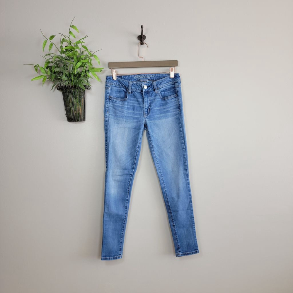 American Eagle Skinny Jeans Jegging Mid Rise Medium Blue Wash Super Stretch AE 8
